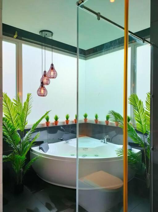 The Embassy Row Florist Theme * Kuala Lumpur