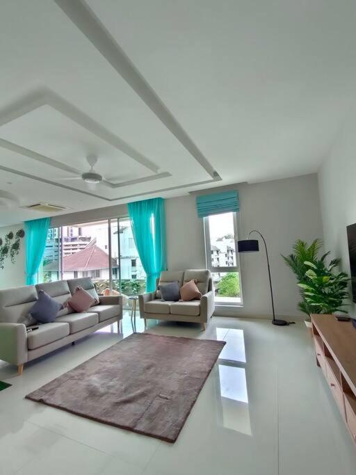 The Embassy Row Florist Theme Kuala Lumpur
