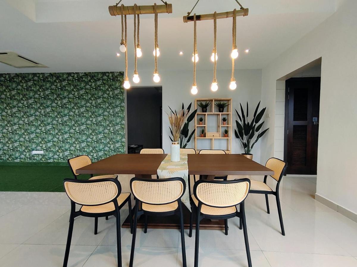 The Embassy Row Florist Theme Kuala Lumpur