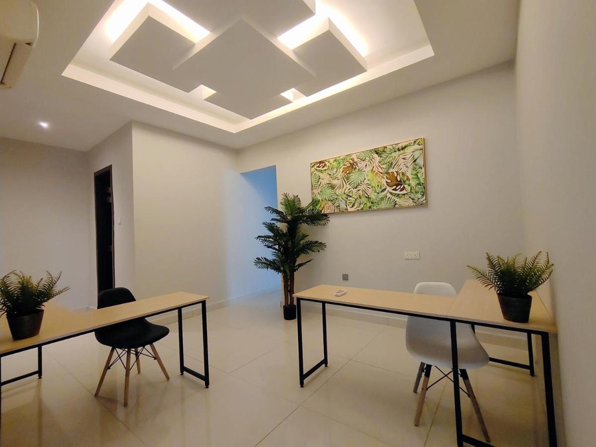 The Embassy Row Florist Theme Pangsapuri Kuala Lumpur