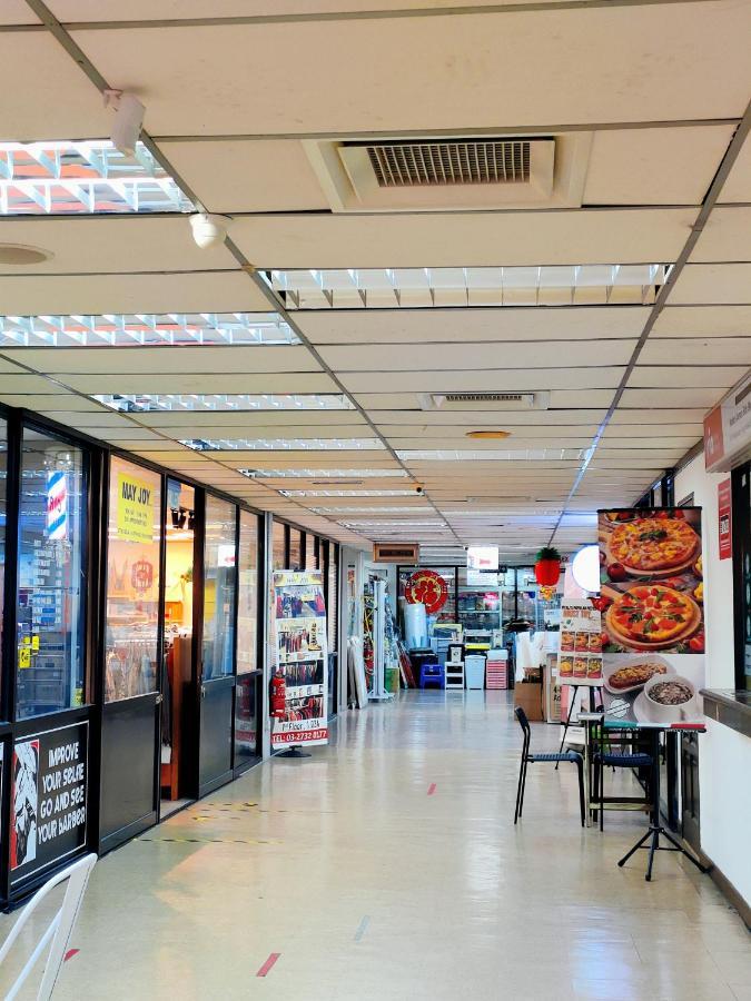 Pangsapuri The Embassy Row Florist Theme Kuala Lumpur